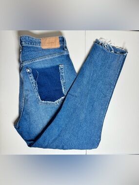 &Denim Mom Jeans Size 10 High Waist Distressed Pocket Raw Hem Medium Wash